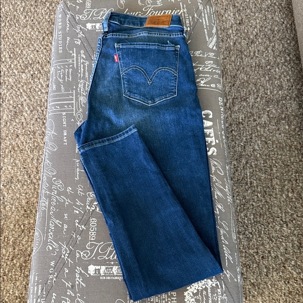 Levi's women’s Indigo Blue curvy skinny